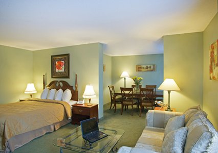 Quality Inn Halifax Airport 03.[1]